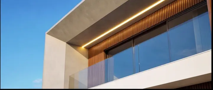 Detalhe arquitetónico da fachada e varanda ao entardecer